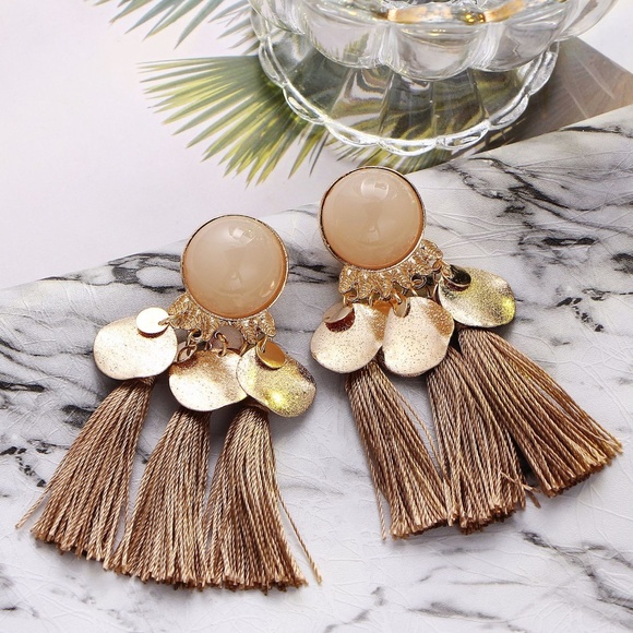 Jewelry - NEW boho tassel earrings